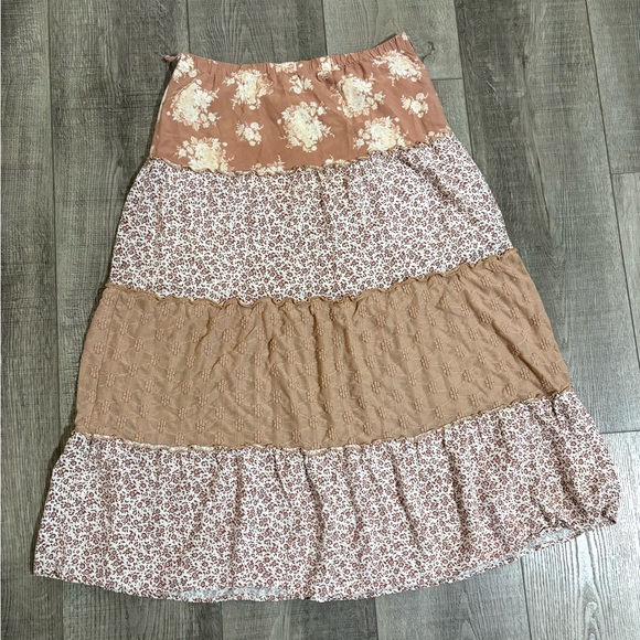 No Comment Dresses & Skirts - 🤎No Comment Floral Tiered Maxi Skirt🤎